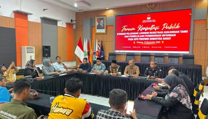 KPU Sumbar Bahas Standar Pelayanan Publik Lewat Forum Konsultasi dengan Masyarakat