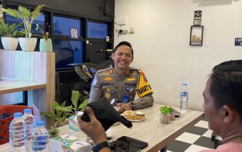 AKBP Andis, Kasat PJR Ditlantas Polda Sumbar, Edukasi Masyarakat dalam Rangka Operasi Zebra Singgalang 2025 melalui “Ngobrol Viral” bersama Citizen Journalist dan Sumbar Opini