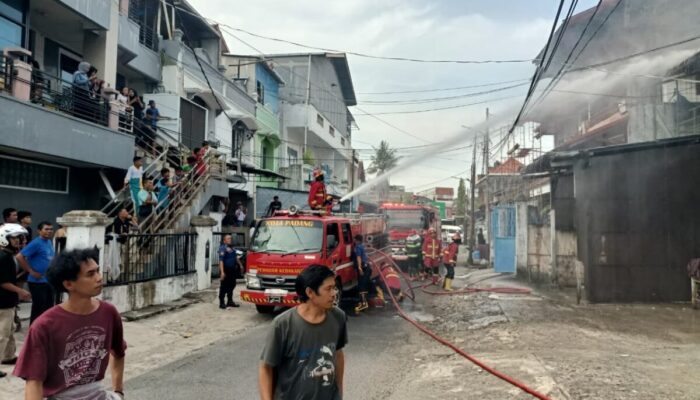 Gudang Ikan di Padang Barat Terbakar, Kerugian Ditaksir Rp600 Juta