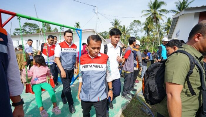 Direksi Pertamina dan DPR RI Komisi VI Perkuat Pemulihan Huntara Ketapiang