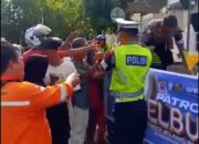 Ditlantas Polda Sumbar Tebar Kepedulian, Ratusan Takjil Dibagikan Saat Patroli Ramadan di Padang